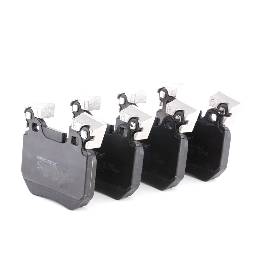 RIDEX 402B0907 Brake pad set